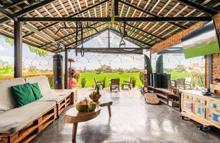 Big Brother Surf Inn Canggu  Exterior photo