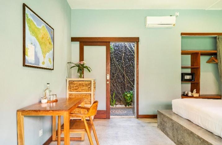 Big Brother Surf Inn Canggu  Exterior photo