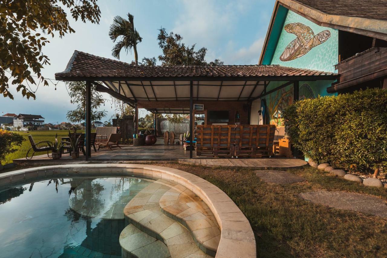 Big Brother Surf Inn Canggu  Exterior photo
