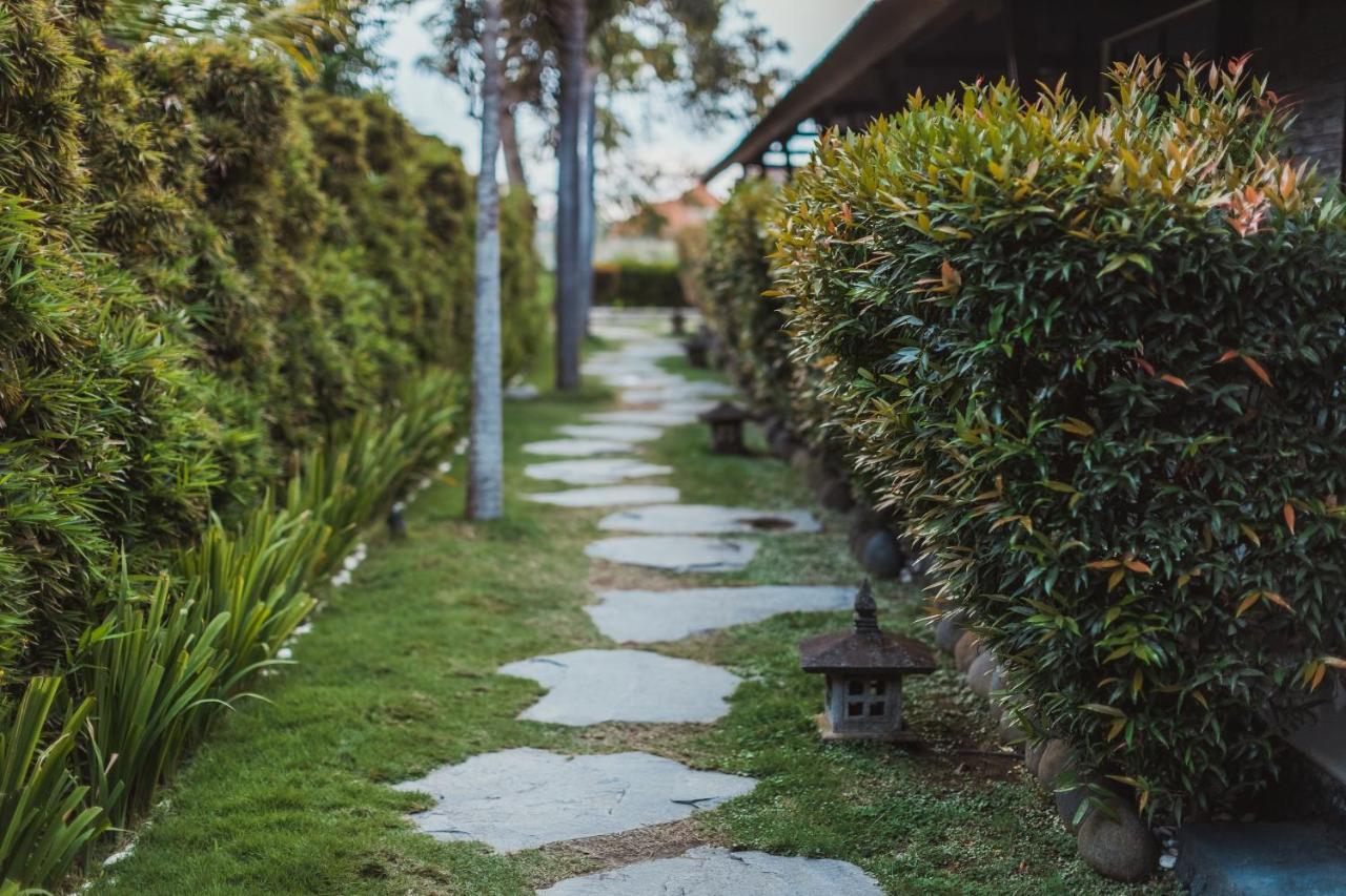 Big Brother Surf Inn Canggu  Exterior photo